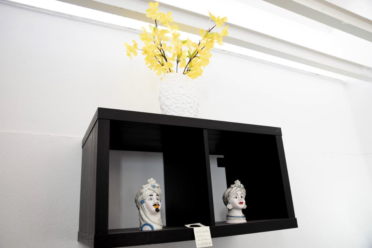 Carlo V - Holiday Rooms Porto Empedocle Exterior foto